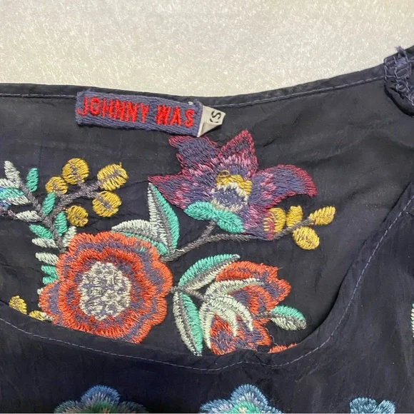 Johnny Was Kikimu Floral Embroidered Blouse XS - Picture 3 of 9